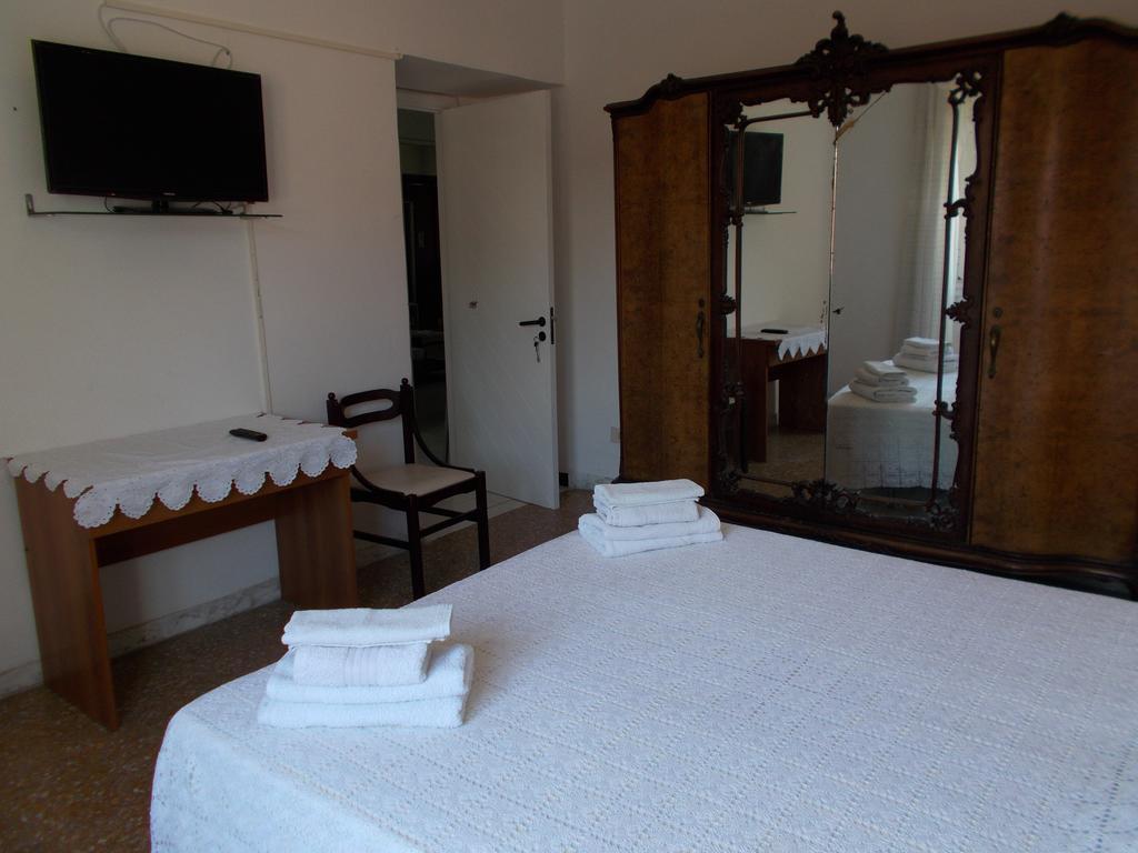 B&B Tiber Rome Room photo